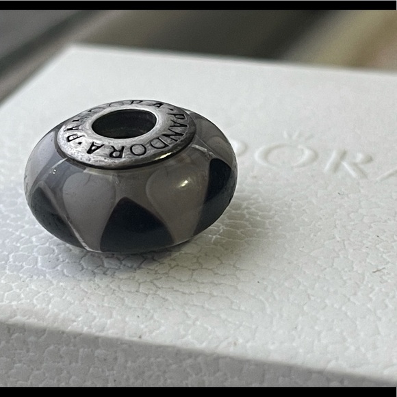 Pandora glass charm - Picture 3 of 4